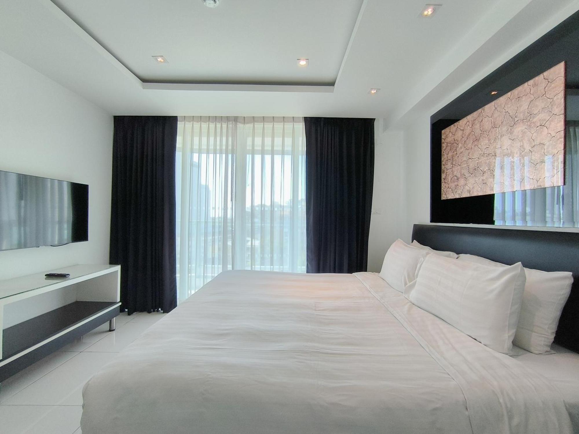 Nova Suites Pattaya By Compass Hospitality Exterior foto