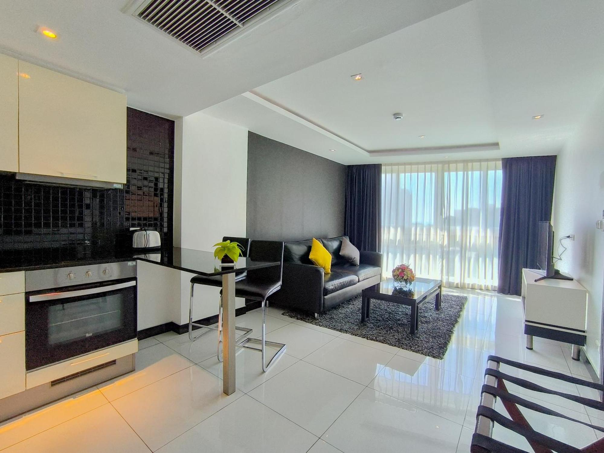 Nova Suites Pattaya By Compass Hospitality Exterior foto